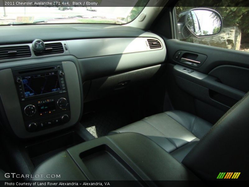 Black / Ebony 2011 Chevrolet Avalanche Z71 4x4