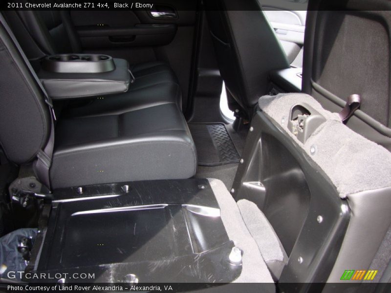Black / Ebony 2011 Chevrolet Avalanche Z71 4x4
