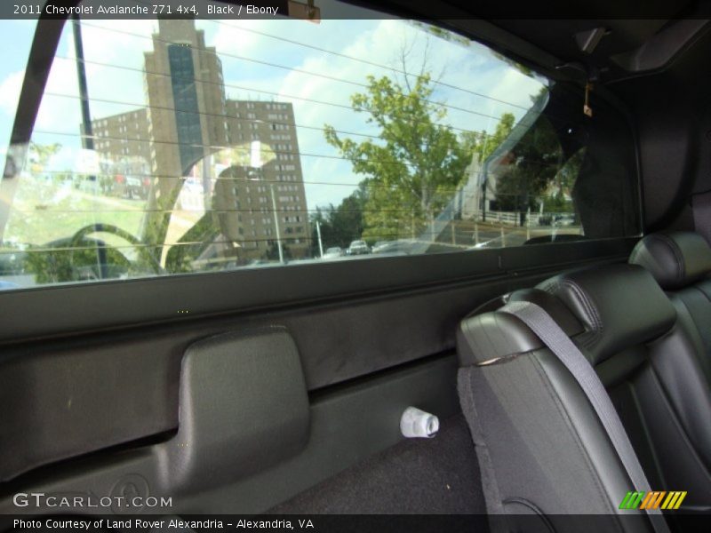 Black / Ebony 2011 Chevrolet Avalanche Z71 4x4