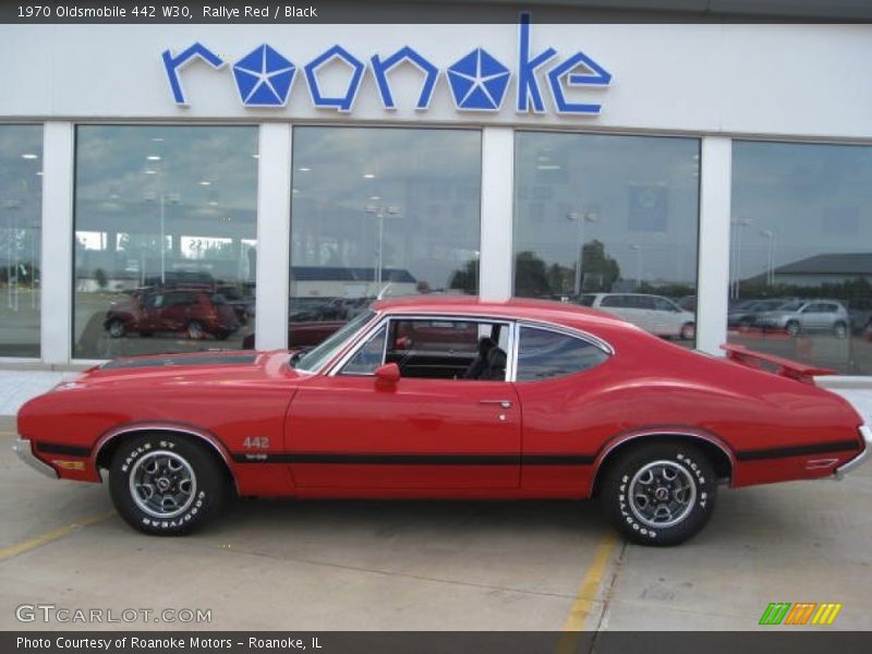 Rallye Red / Black 1970 Oldsmobile 442 W30