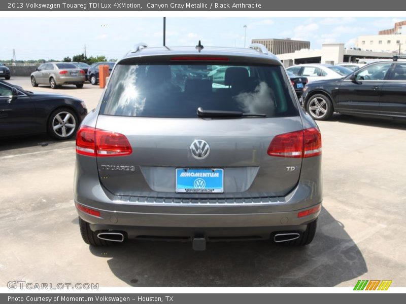 Canyon Gray Metallic / Black Anthracite 2013 Volkswagen Touareg TDI Lux 4XMotion
