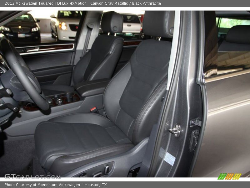 Canyon Gray Metallic / Black Anthracite 2013 Volkswagen Touareg TDI Lux 4XMotion