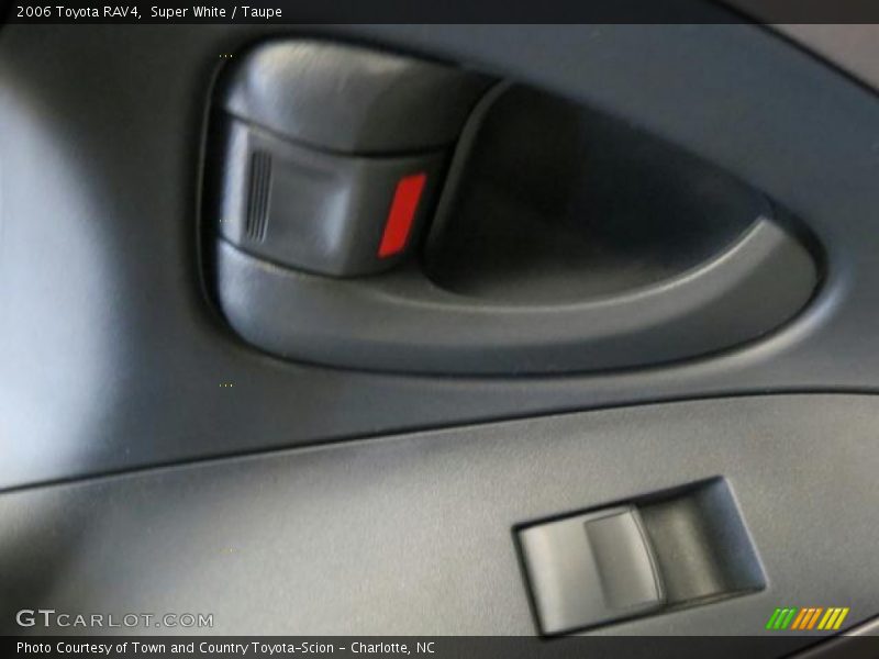 Super White / Taupe 2006 Toyota RAV4