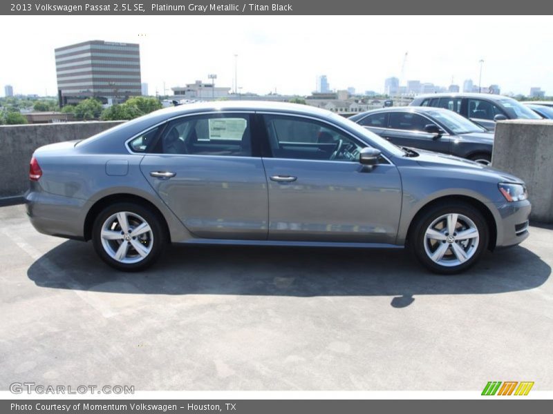 Platinum Gray Metallic / Titan Black 2013 Volkswagen Passat 2.5L SE