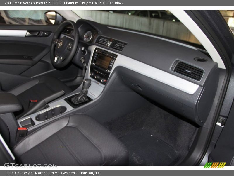 Platinum Gray Metallic / Titan Black 2013 Volkswagen Passat 2.5L SE