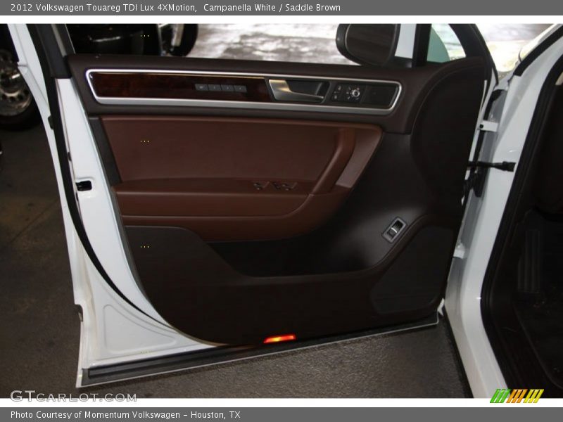 Campanella White / Saddle Brown 2012 Volkswagen Touareg TDI Lux 4XMotion