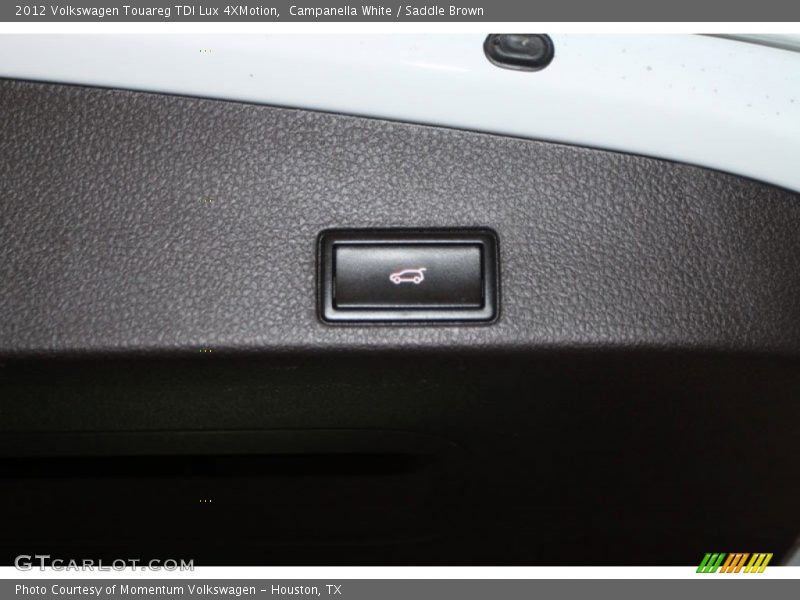 Campanella White / Saddle Brown 2012 Volkswagen Touareg TDI Lux 4XMotion