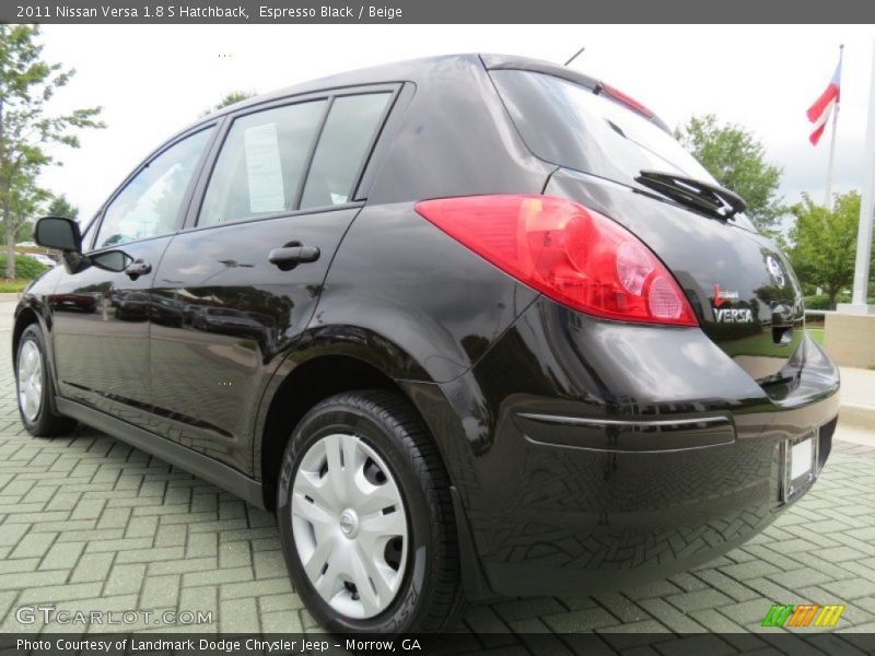 Espresso Black / Beige 2011 Nissan Versa 1.8 S Hatchback