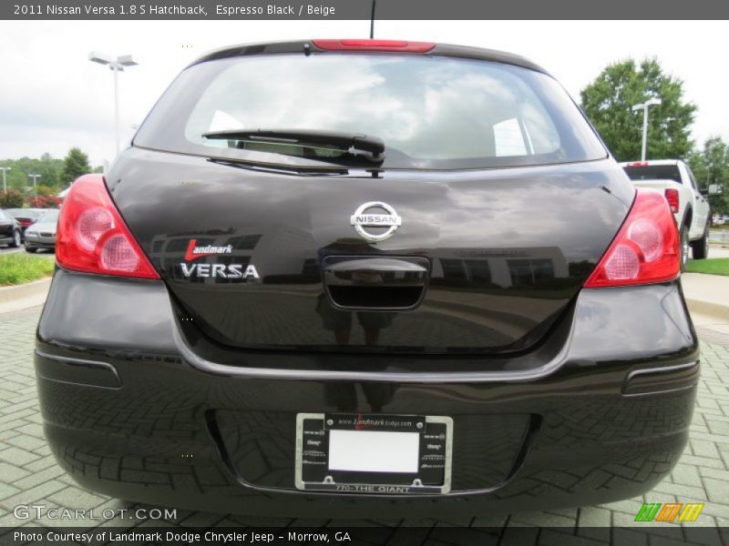 Espresso Black / Beige 2011 Nissan Versa 1.8 S Hatchback