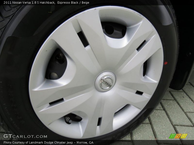 Espresso Black / Beige 2011 Nissan Versa 1.8 S Hatchback