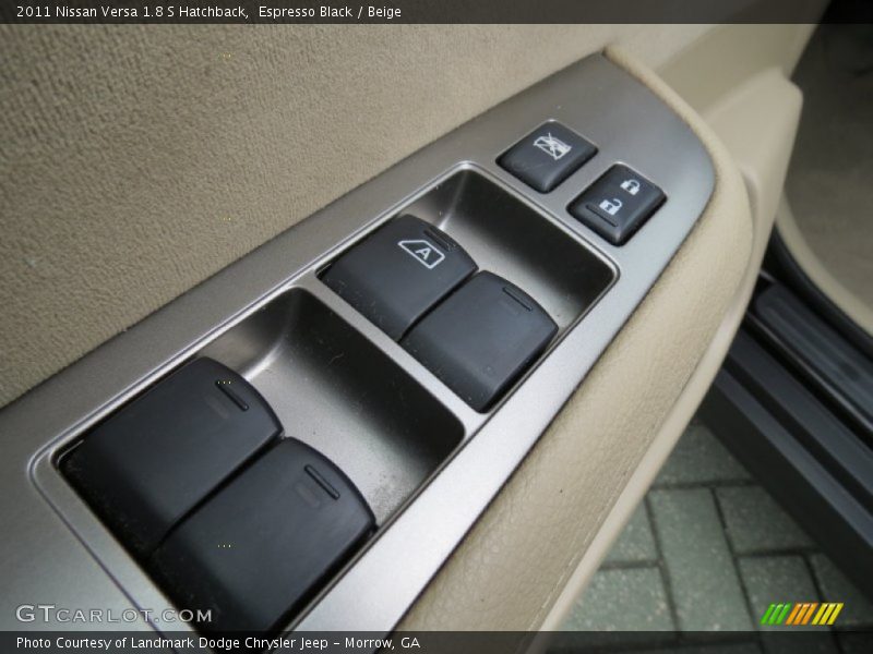 Espresso Black / Beige 2011 Nissan Versa 1.8 S Hatchback