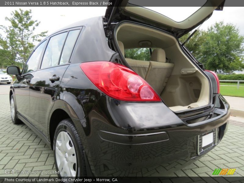 Espresso Black / Beige 2011 Nissan Versa 1.8 S Hatchback