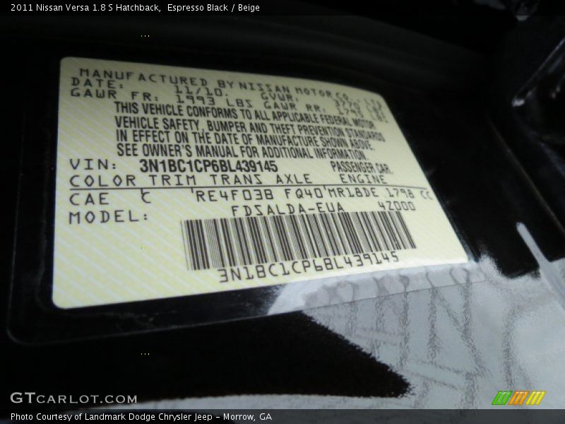 Espresso Black / Beige 2011 Nissan Versa 1.8 S Hatchback