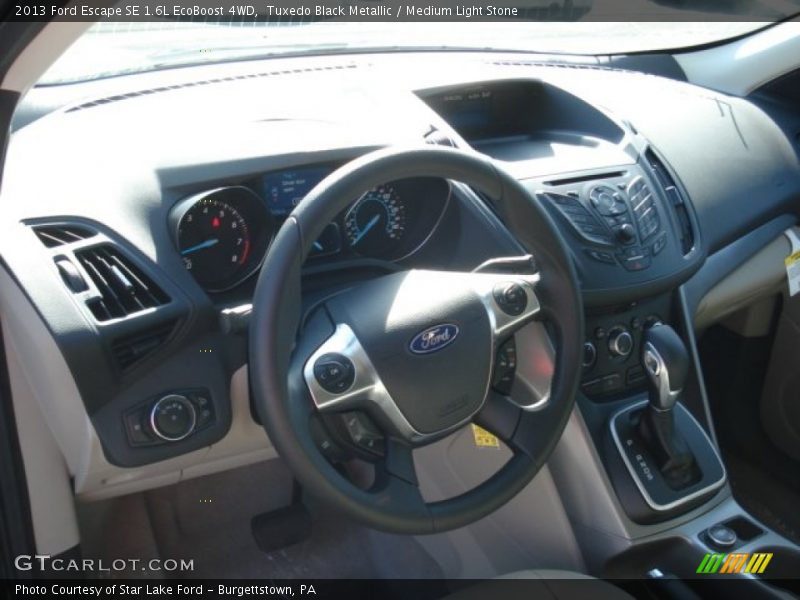 Dashboard of 2013 Escape SE 1.6L EcoBoost 4WD