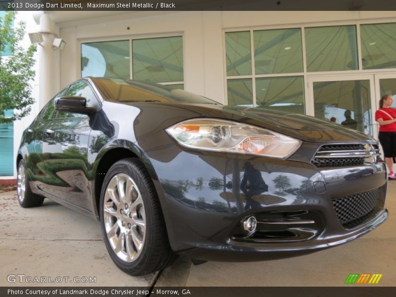 Front 3/4 View of 2013 Dart Limited