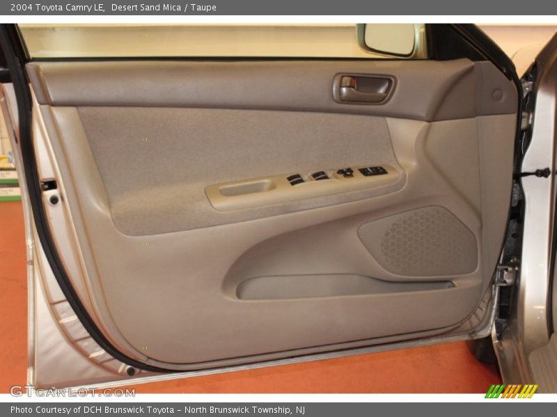 Desert Sand Mica / Taupe 2004 Toyota Camry LE