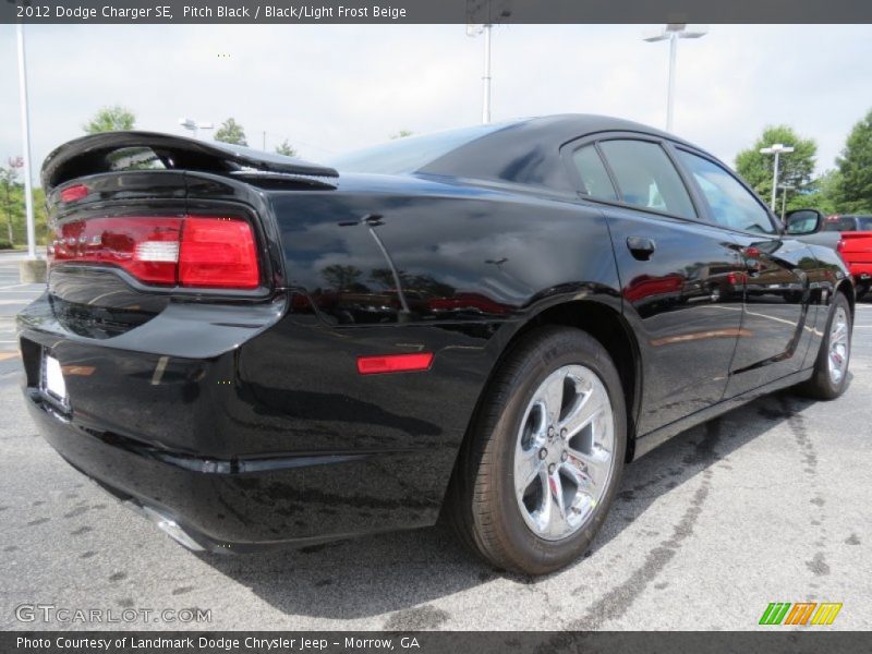 Pitch Black / Black/Light Frost Beige 2012 Dodge Charger SE