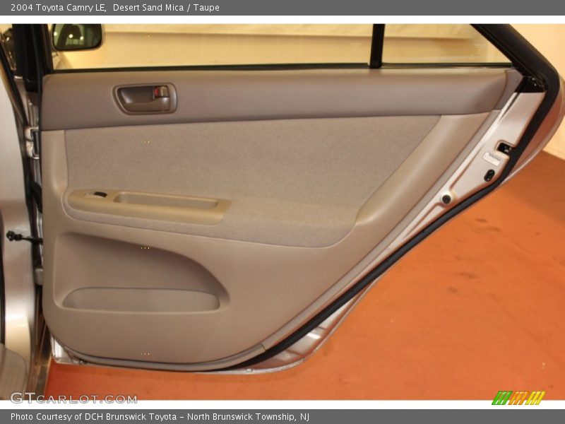 Desert Sand Mica / Taupe 2004 Toyota Camry LE