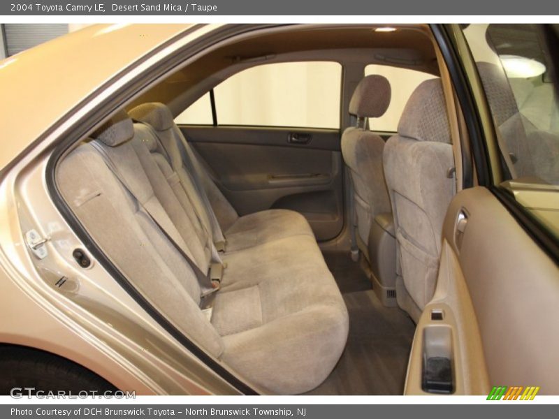 Desert Sand Mica / Taupe 2004 Toyota Camry LE