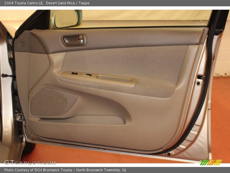 Desert Sand Mica / Taupe 2004 Toyota Camry LE