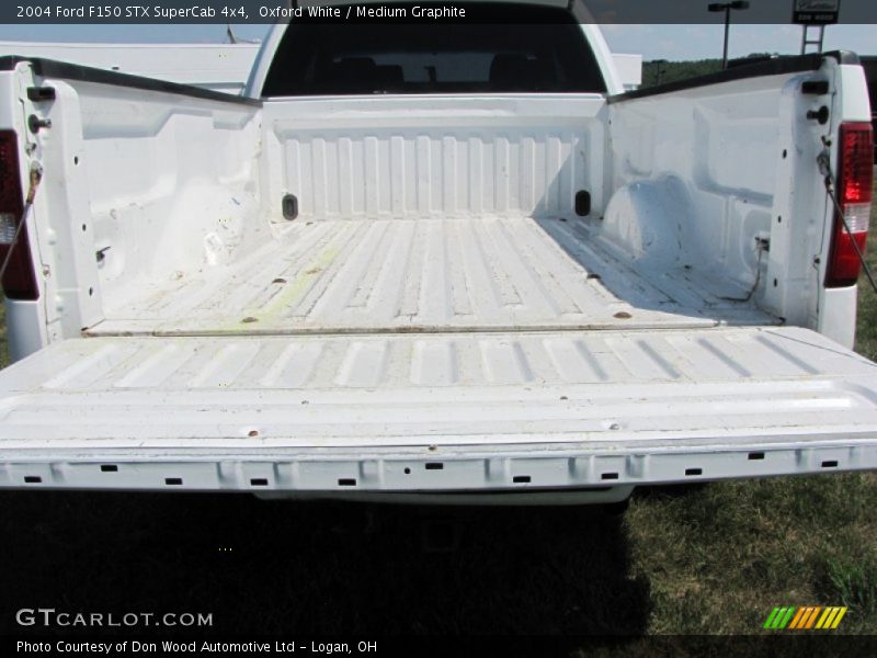 Oxford White / Medium Graphite 2004 Ford F150 STX SuperCab 4x4