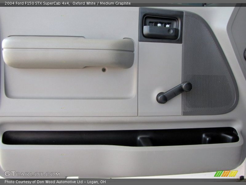 Oxford White / Medium Graphite 2004 Ford F150 STX SuperCab 4x4