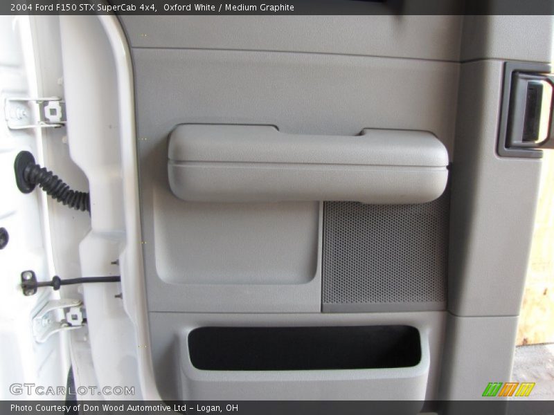 Oxford White / Medium Graphite 2004 Ford F150 STX SuperCab 4x4