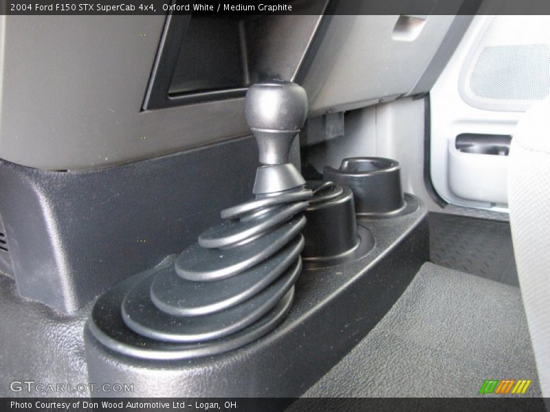 Oxford White / Medium Graphite 2004 Ford F150 STX SuperCab 4x4