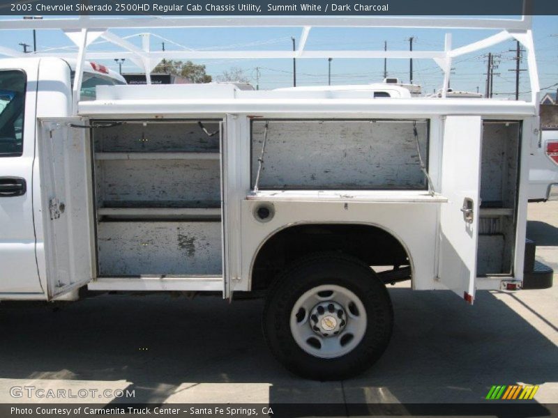 Summit White / Dark Charcoal 2003 Chevrolet Silverado 2500HD Regular Cab Chassis Utility