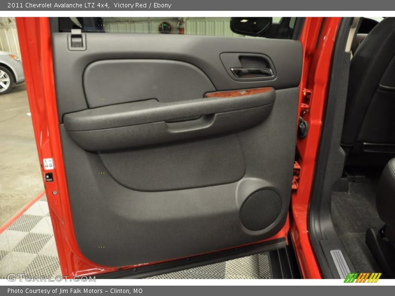 Victory Red / Ebony 2011 Chevrolet Avalanche LTZ 4x4