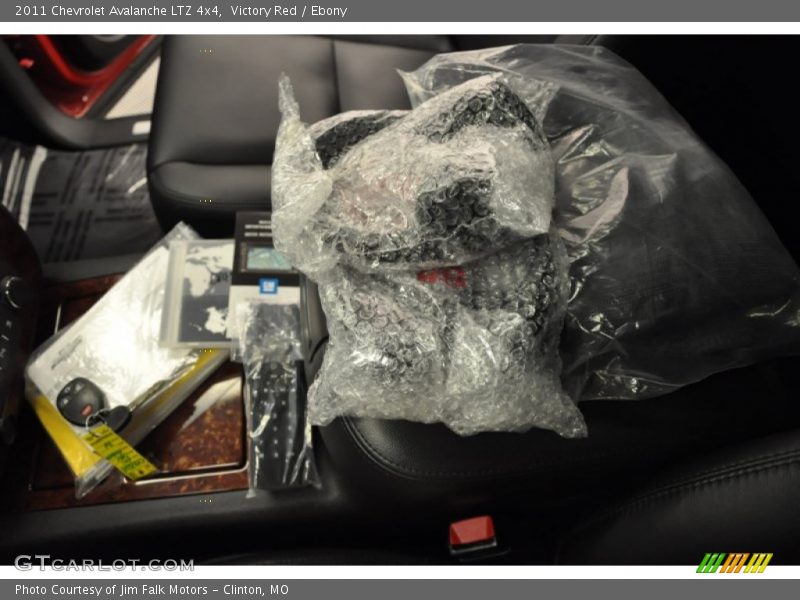 Victory Red / Ebony 2011 Chevrolet Avalanche LTZ 4x4