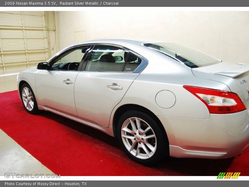 Radiant Silver Metallic / Charcoal 2009 Nissan Maxima 3.5 SV