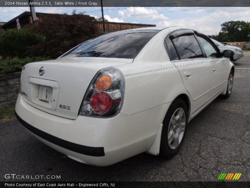 Satin White / Frost Gray 2004 Nissan Altima 2.5 S