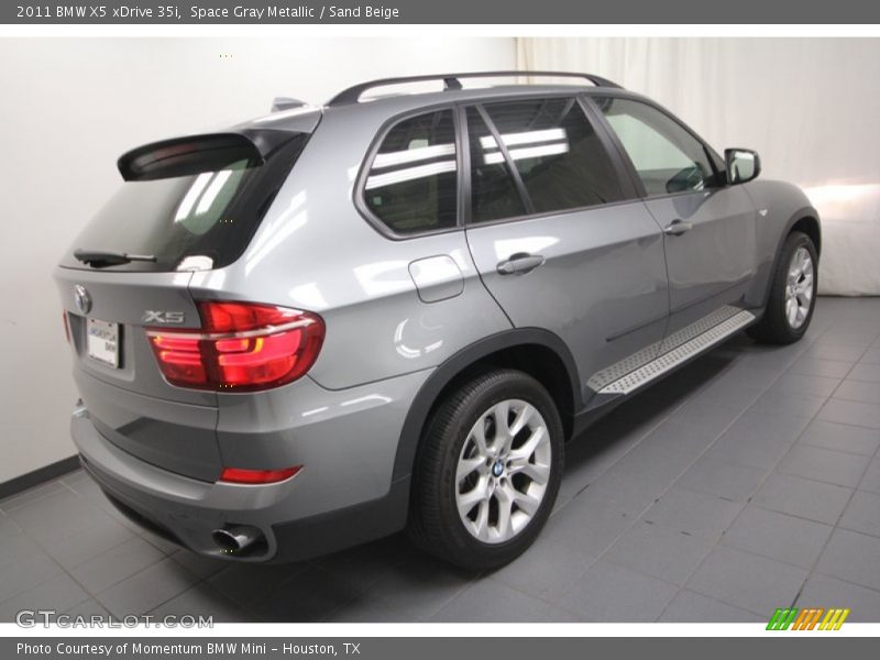 Space Gray Metallic / Sand Beige 2011 BMW X5 xDrive 35i
