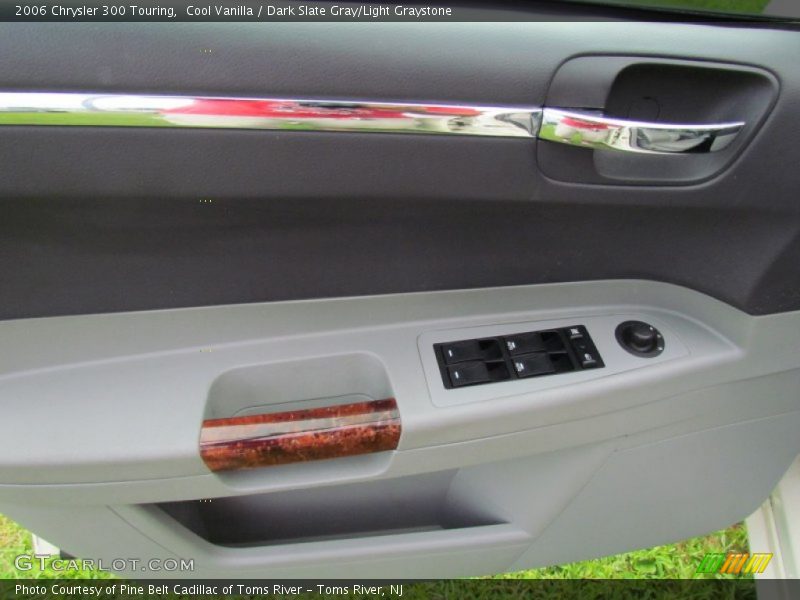 Cool Vanilla / Dark Slate Gray/Light Graystone 2006 Chrysler 300 Touring