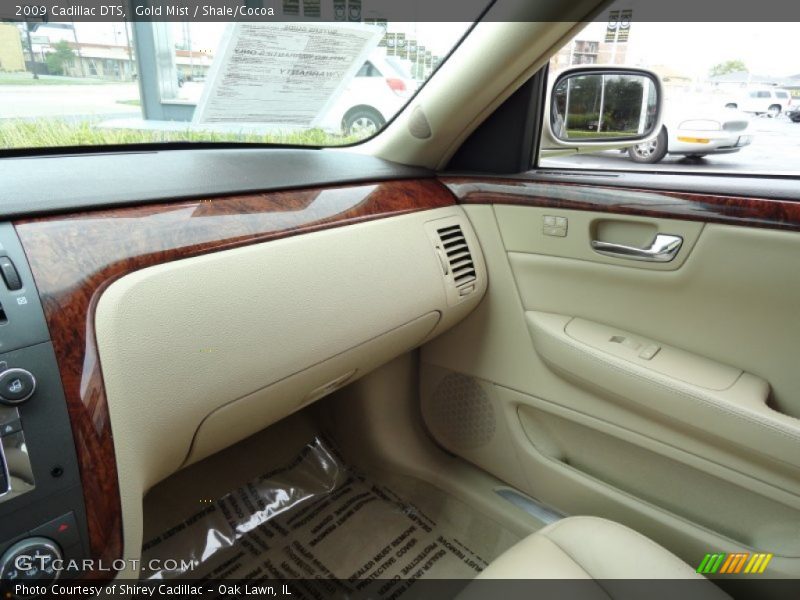 Gold Mist / Shale/Cocoa 2009 Cadillac DTS