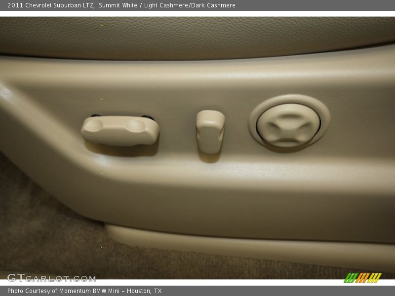 Summit White / Light Cashmere/Dark Cashmere 2011 Chevrolet Suburban LTZ