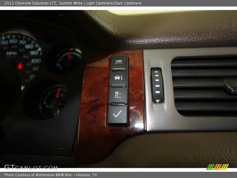 Summit White / Light Cashmere/Dark Cashmere 2011 Chevrolet Suburban LTZ