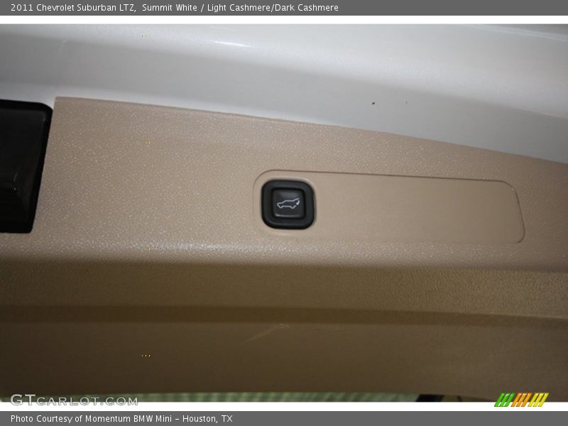 Summit White / Light Cashmere/Dark Cashmere 2011 Chevrolet Suburban LTZ