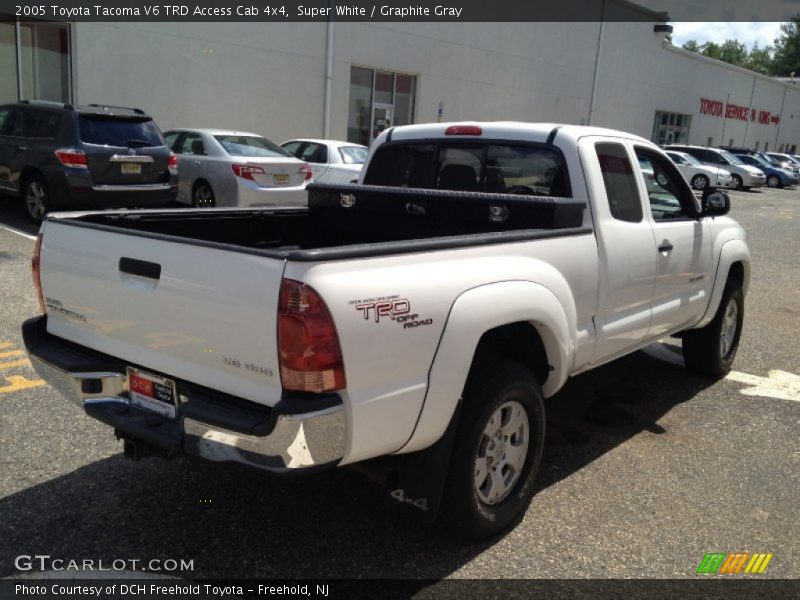 Super White / Graphite Gray 2005 Toyota Tacoma V6 TRD Access Cab 4x4