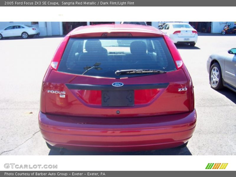 Sangria Red Metallic / Dark Flint/Light Flint 2005 Ford Focus ZX3 SE Coupe