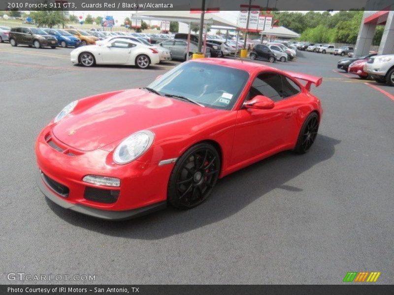Front 3/4 View of 2010 911 GT3