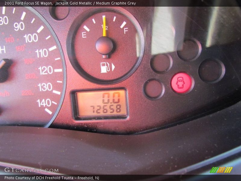 Jackpot Gold Metallic / Medium Graphite Grey 2001 Ford Focus SE Wagon
