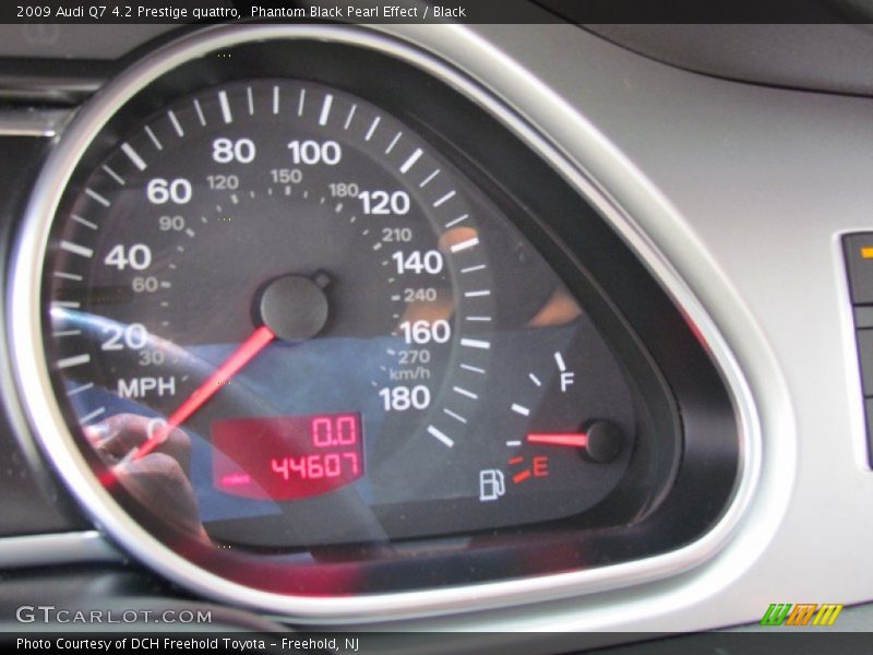 Phantom Black Pearl Effect / Black 2009 Audi Q7 4.2 Prestige quattro