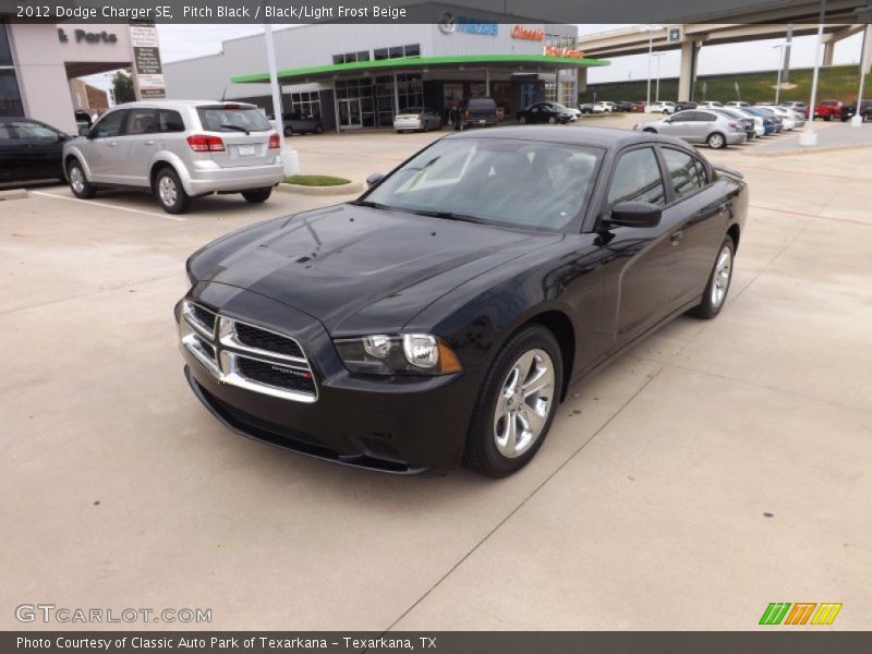 Pitch Black / Black/Light Frost Beige 2012 Dodge Charger SE