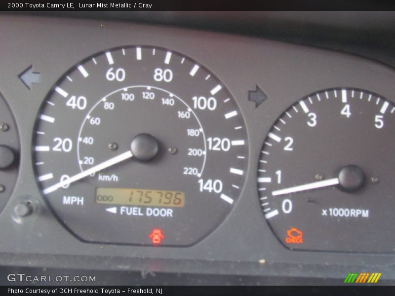 Lunar Mist Metallic / Gray 2000 Toyota Camry LE