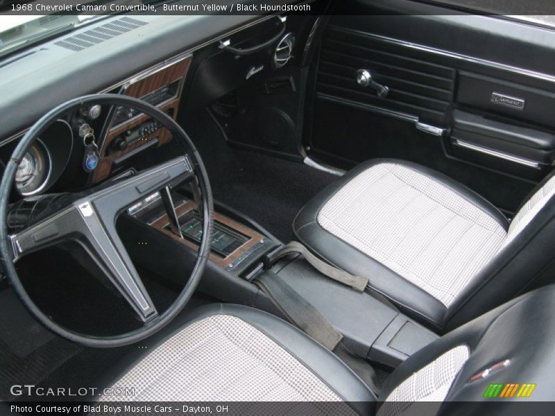 Black Houndstooth Interior - 1968 Camaro Convertible 