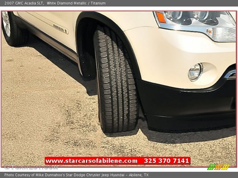White Diamond Metallic / Titanium 2007 GMC Acadia SLT