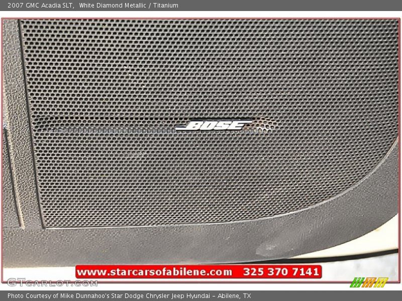 White Diamond Metallic / Titanium 2007 GMC Acadia SLT
