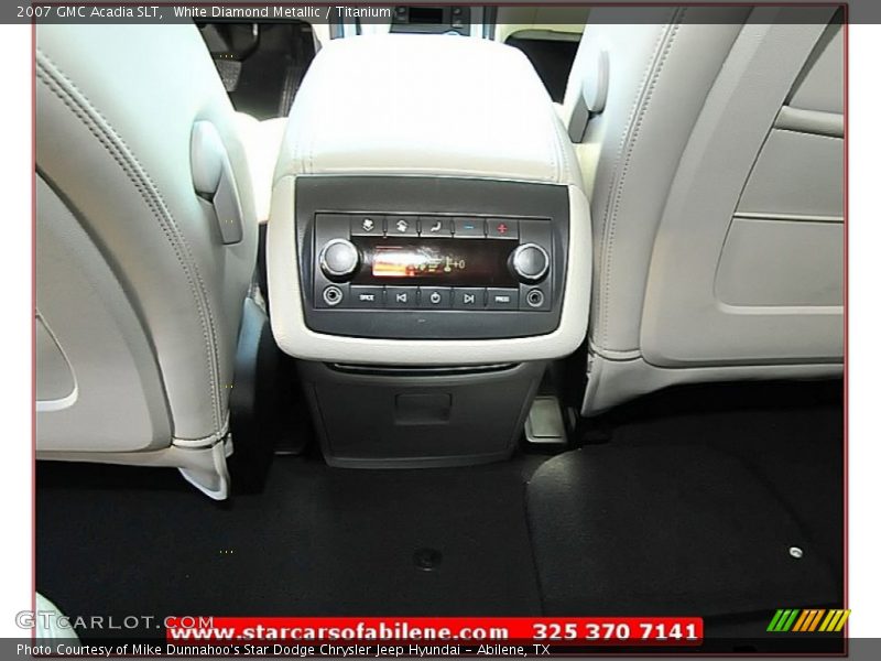 White Diamond Metallic / Titanium 2007 GMC Acadia SLT